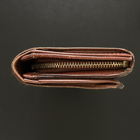 Louis Vuitton Monogram Wallet CA0050 GUC - Picture 4 of 14